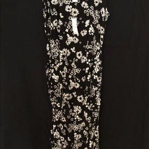 Maternity old navy NWT